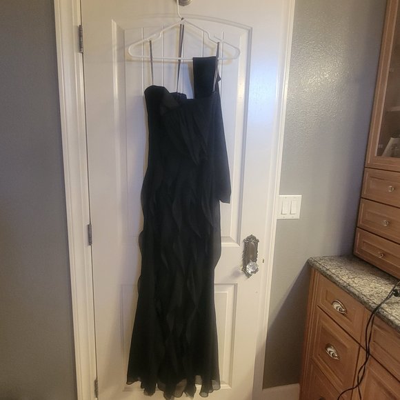 Black Vera Wang dress size 8 - Picture 1 of 2